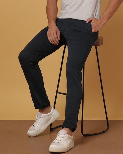 Buy Parx Men Black Low Rise Tapered Fit Solid Cotton Blend Trouser | Parx  Trouser online | Black