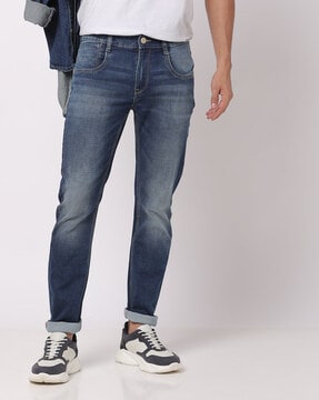 Ajio men deals jeans
