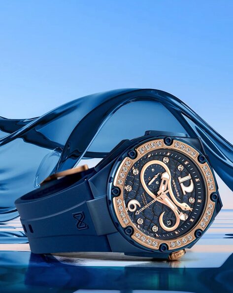 Grand Seiko Spring Drive 8 Day SBGD213 White Lion Blue Diamond Watch –  Grand Seiko Official Boutique
