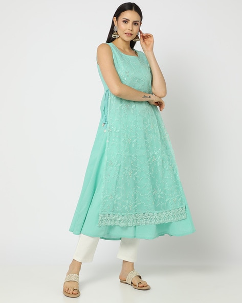 Green Kurtas for Women by AVAASA MIX N' MATCH Online | Ajio.com