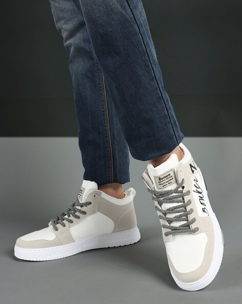 Men Brand Print Lace Up Sneakers