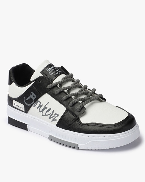 Louis Vuitton Size 9 Low Trainer Sneaker White