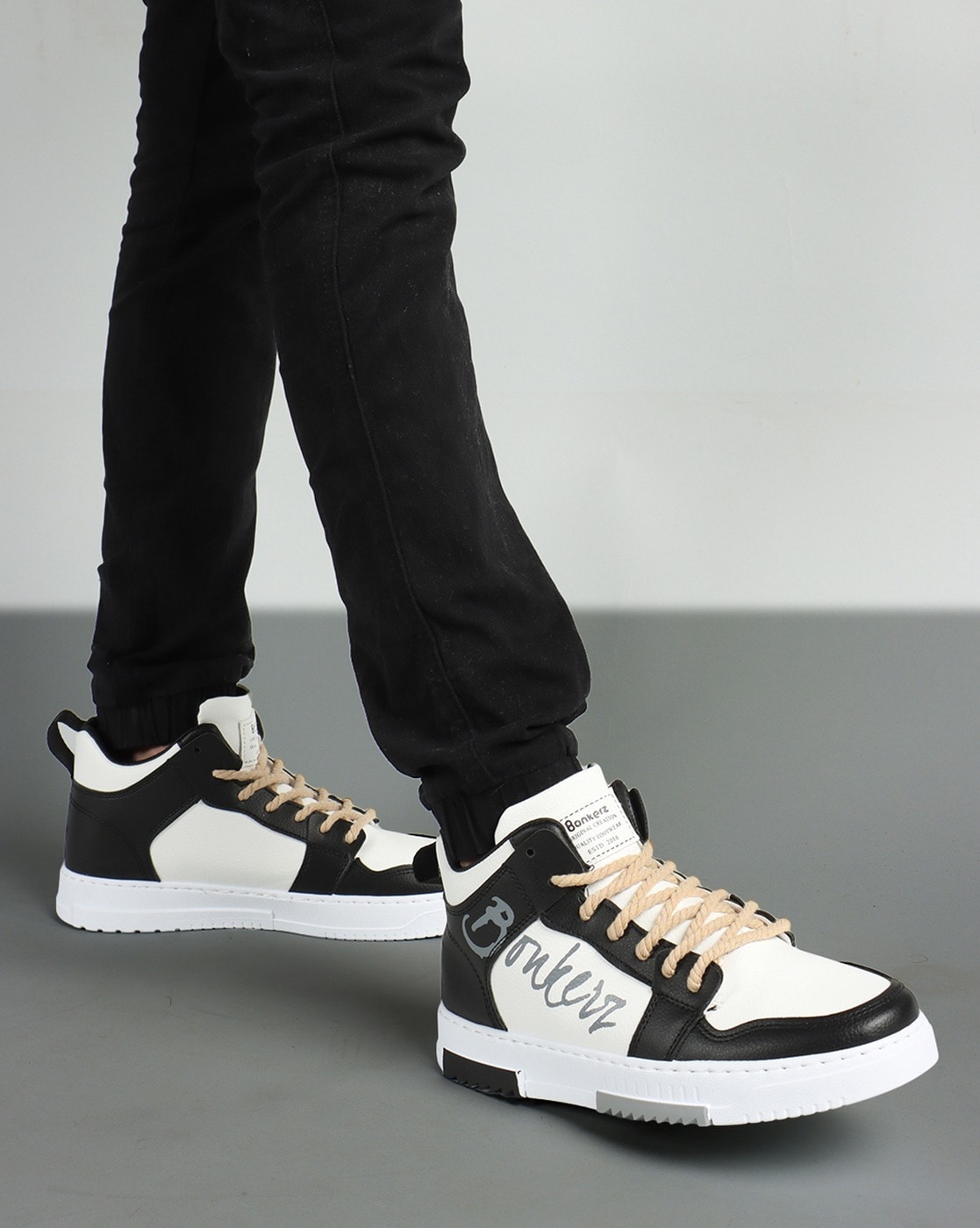 New Fashion White Black Sport Walking Sneaker PU Leather Men's Casual Shoes  - China Men's Shoes and Men's Casual Shoes price | Made-in-China.com