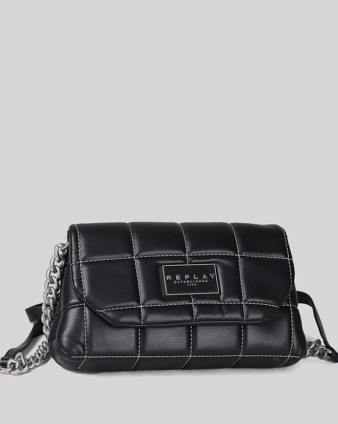 Elevate your style with this trendy Replay shoulder bag