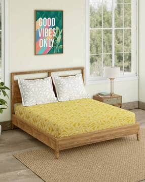 stellar home 140 TC Leaf Print Super King-Size Bedsheet with Pillow Covers-picture-20