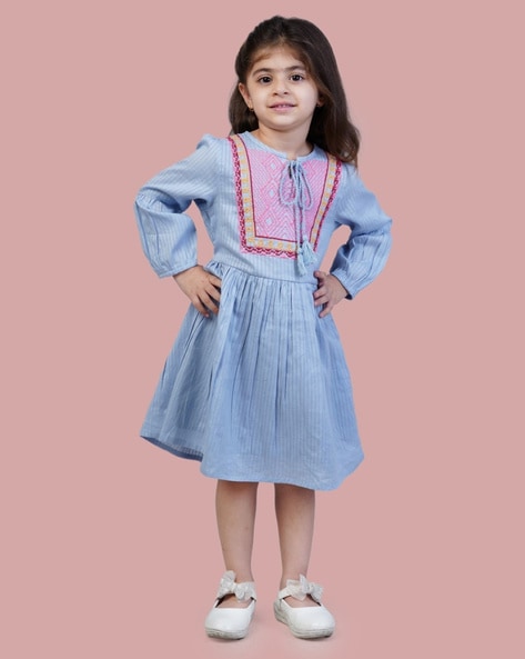 Girls Dresses from 10 - 14 Years on Sale - Buy Girls Dresses online - AJIO