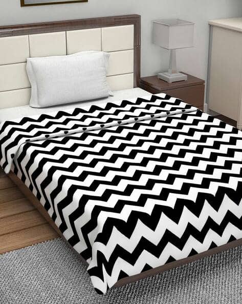Buy White Black Blankets, Dohars Quilts for Home Kitchen by