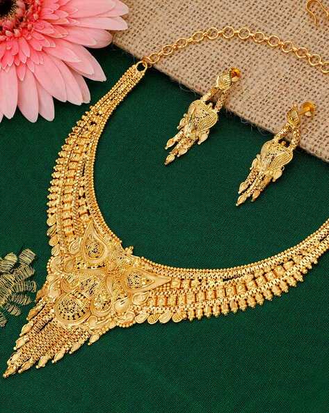 Wedding Wear 22 K Magnificent Gold Necklace and Earrings Set, 20-45gm at Rs  270000/set in Chikhli