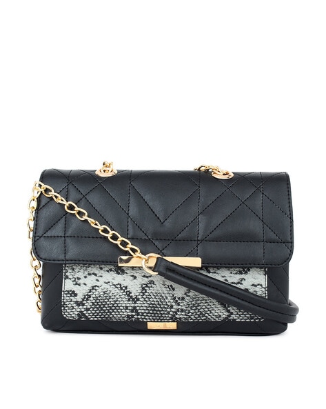 Black colour sling discount bag