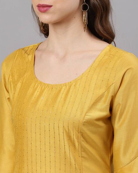 Yellow spaghetti kurta with striped pants - set of two by Akiso