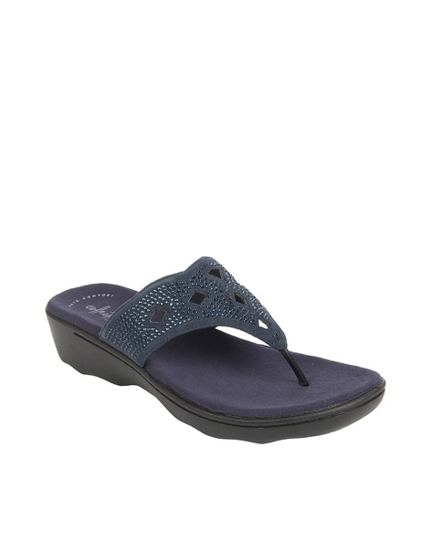 Clarks discount ladies chappals