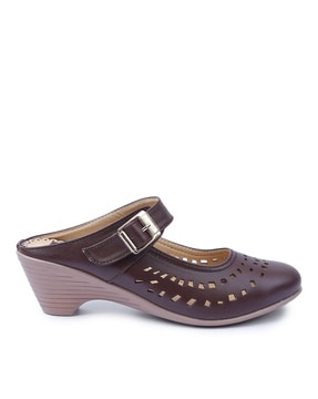 Valiosaa footwear on sale