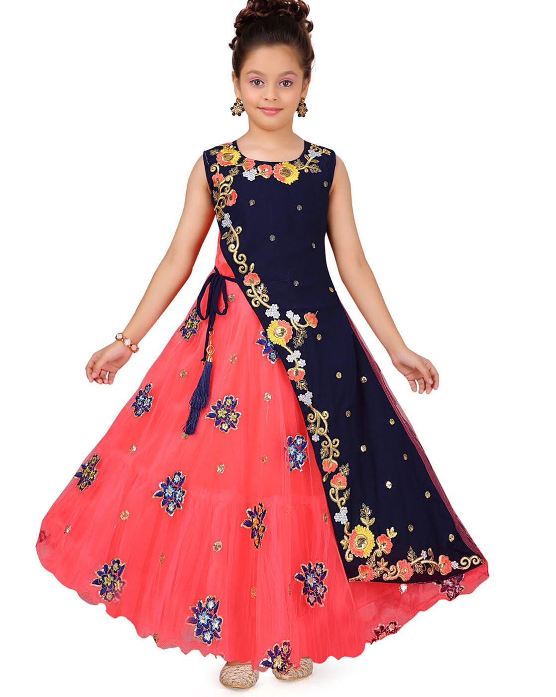 Buy Aarika Sleeveless Asymmetrical Neck Designed Bow Embellished Empire  Line Gown Black for Girls (6-7Years) Online in India, Shop at FirstCry.com  - 15402208