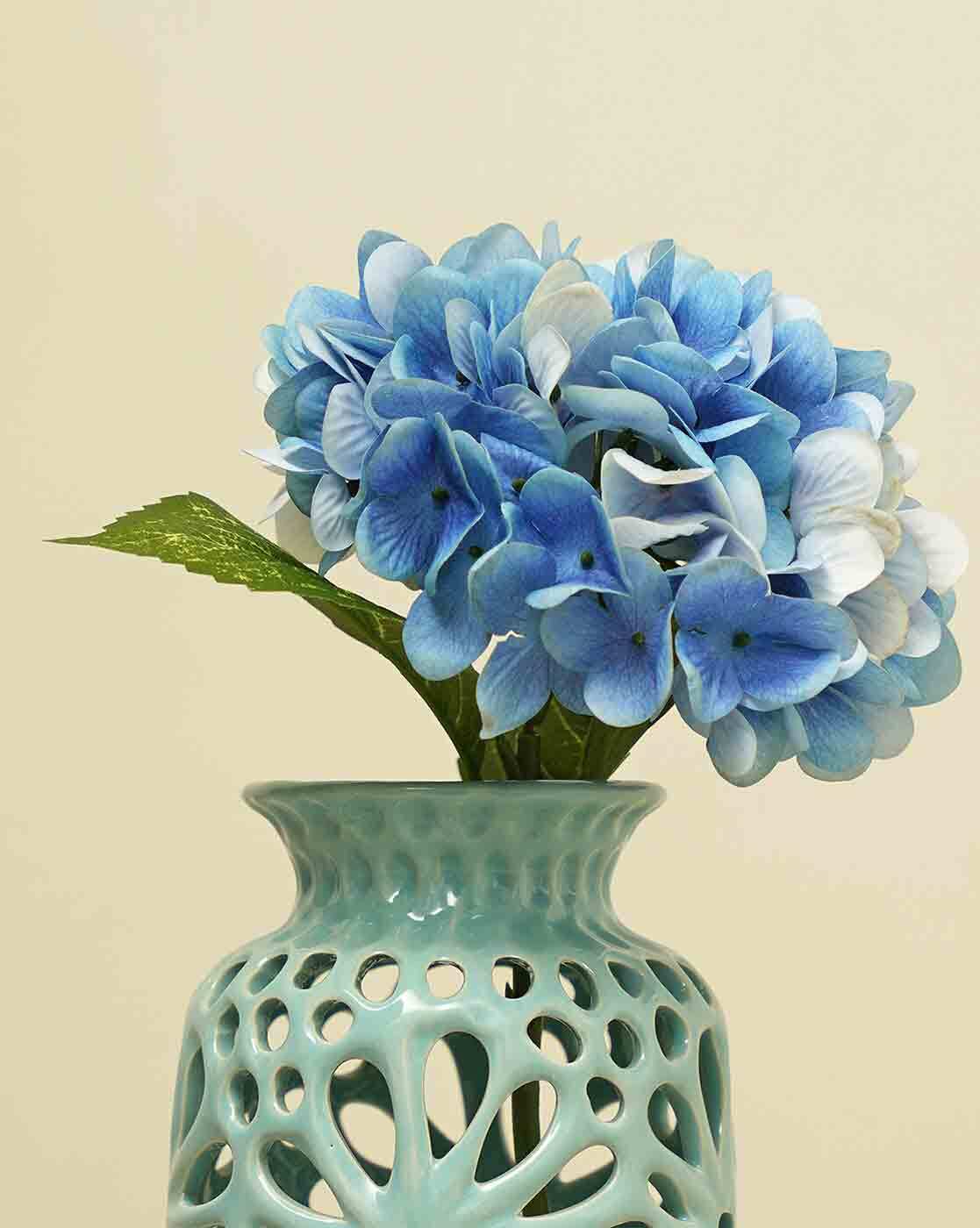 Stick Artificial Flower at Rs 45/piece, Plastic Decorative Flowers in  Delhi