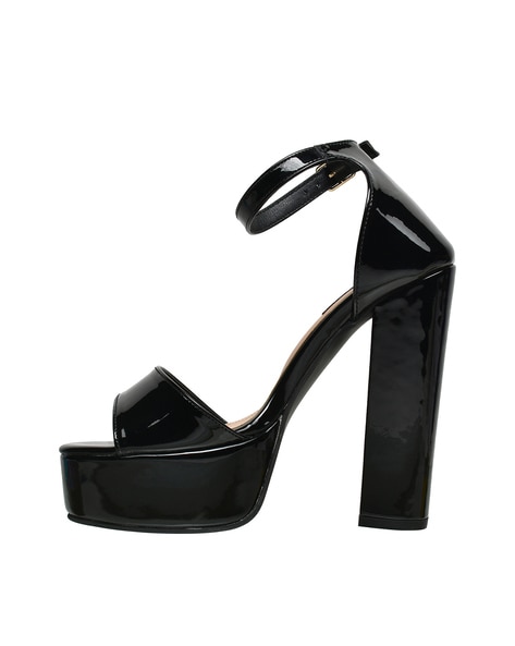 Black low platform online sandals