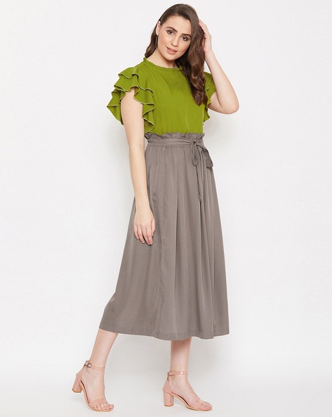 Ruffle detail top and pleated store trouser set