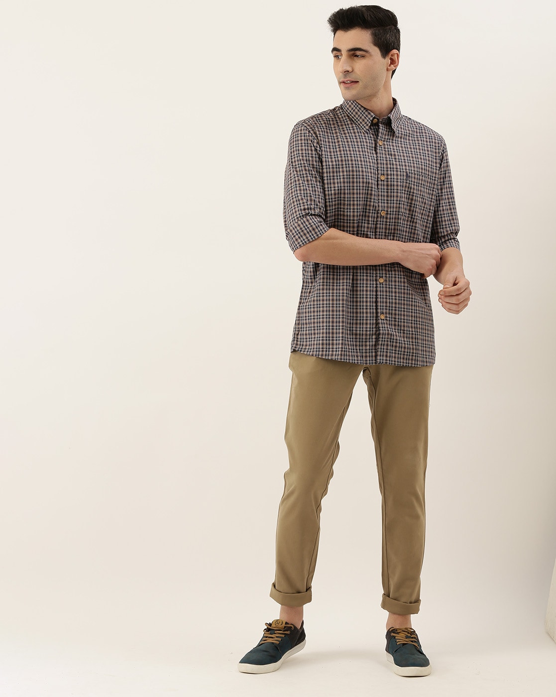What Colour Shirts To Wear With Green Pants 7 Foolproof Options