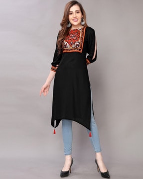 Nayra Cut silver Embroidery Kurta Set with Pants Women Kurti stylish Kurti  Kurti With Pant white