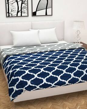Ultra Soft Microfiber Polyester 150 GSM Abstract Print Double Reversible Comforter