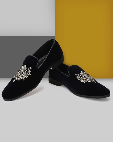 Embroidered clearance slip ons