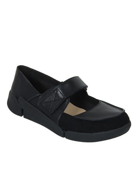 Clarks ladies deals velcro shoes