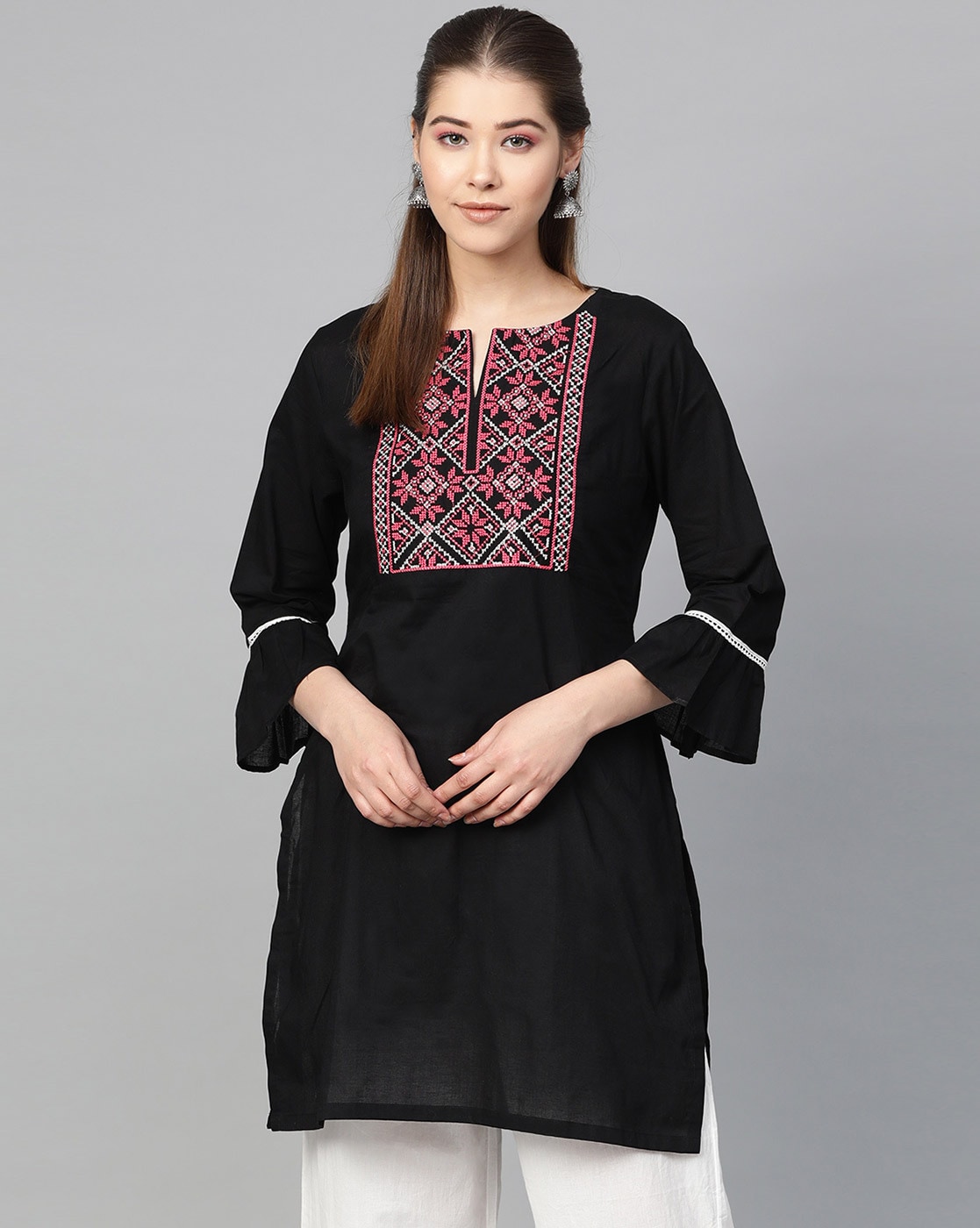 Buy Black Kurtis & Tunics for Women by DREAM & DZIRE Online