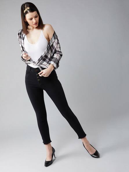 Skinny Jeans with Frayed Hems