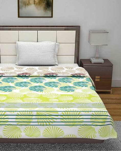 Buy Brown &Green Blankets, Dohars Quilts for Home Kitchen by