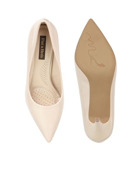 Beige pointed toe discount flats