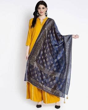 clora creation Floral Print Dupatta with Applique Detail-picture-10