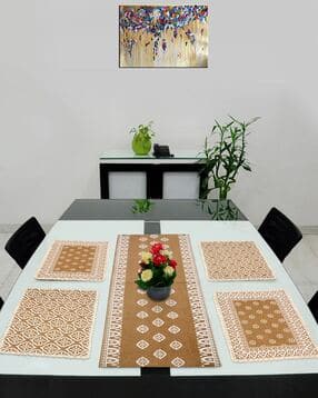 Set of 4 Cotton Placemats and 1 Runner-image-2