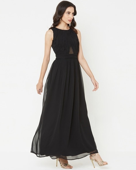 Women Plus Dress: Scarlett Deep V-Neck Ruffle Black Maxi Dress | Uniquely  Claudia Boutique