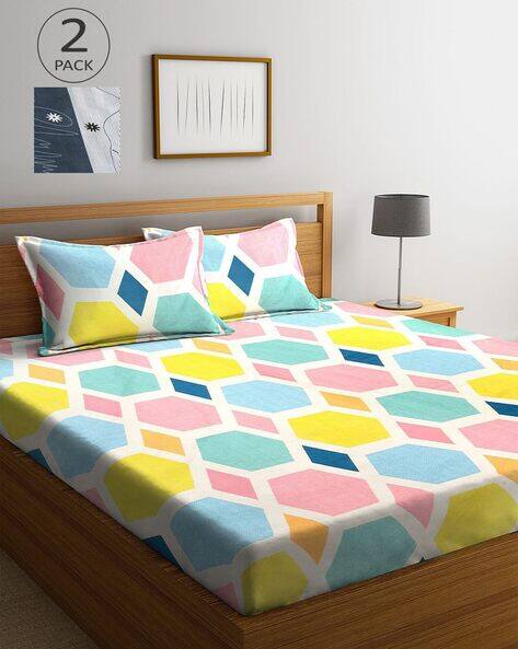 KLOTTHE Set of 2 Geometric Print Double Bedsheet with Pillow Covers