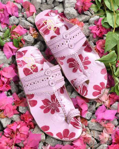 Update more than 84 floral sandals flat latest