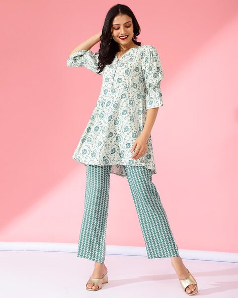 Buy Bani Women Cotton Blend Co-Ord Set, Short Kurti And Trouser 2