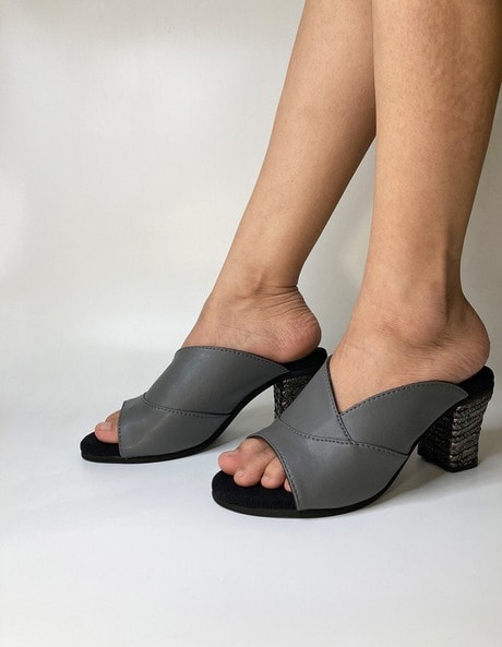 Fat discount heel sandals