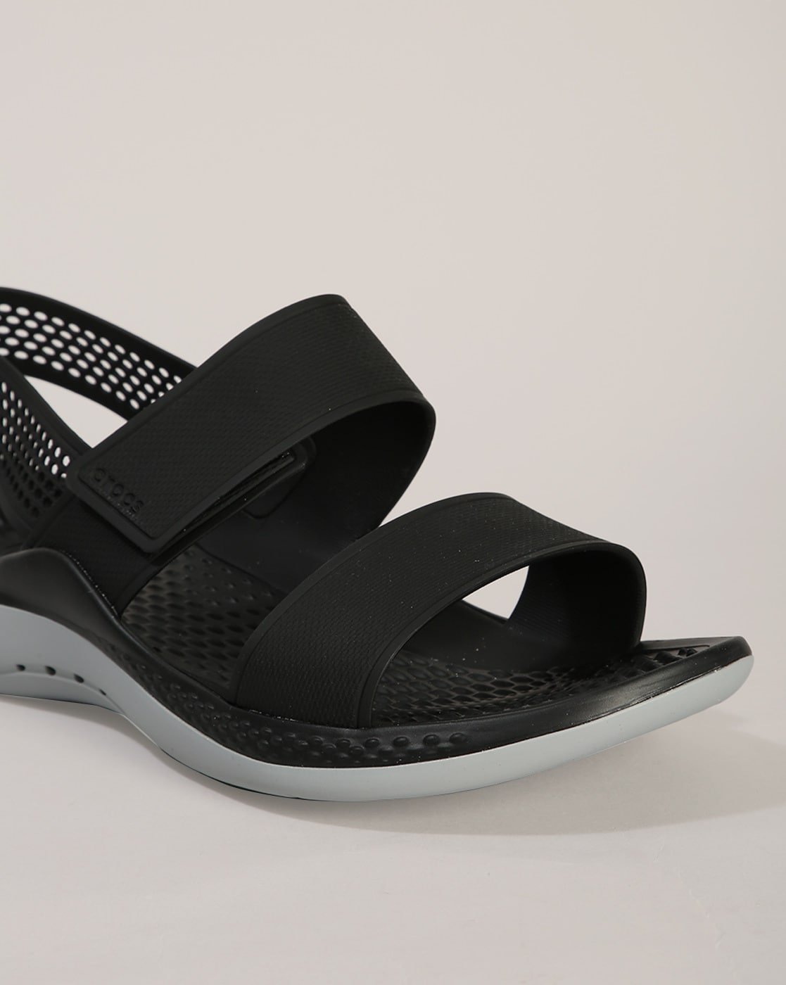 Buy Black Heeled Sandals for Women by CROCS Online | Ajio.com