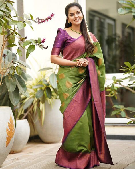 Pure Traditional Banarasi Green/Red Designer Saree at Rs 749 | Surat | ID:  22973569062