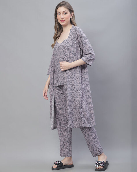 Xl (free Size) AS IN PHOTO Ladies Night Gown at Rs 400/piece in