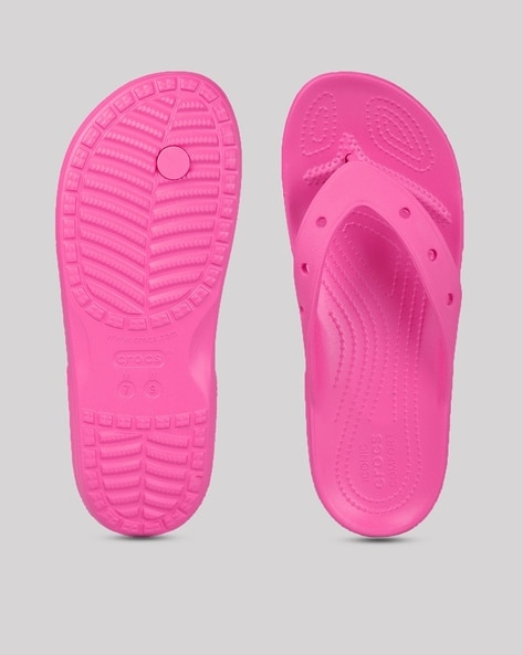 Magenta crocs deals