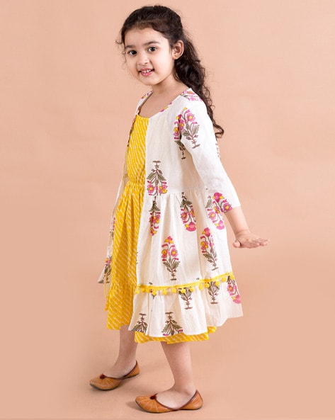 White Woonie Handmade Crochet Woolen Winter Wear Frock Set With Jacket For  Infants Kids Girls at Best Price in Sonipat | Zillivate Ventures Pvt Ltd.