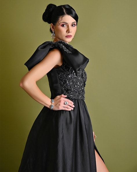 Laser Cut dark silver and black evening Dress, Long Puffy Sleeves, Sil –  Gattinolli by Marwan
