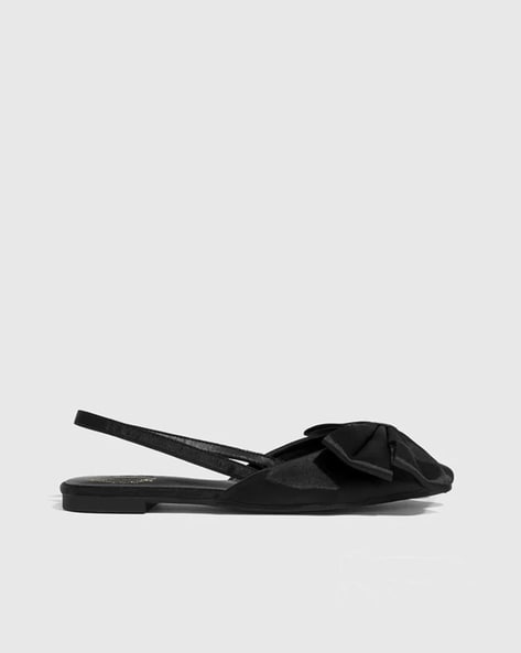 Black bow flat online sandals