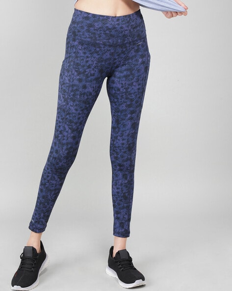 Jockey Women's Slim Fit Sports Leggings (AA01_J Teal Printed_Large) :  Amazon.in: Fashion