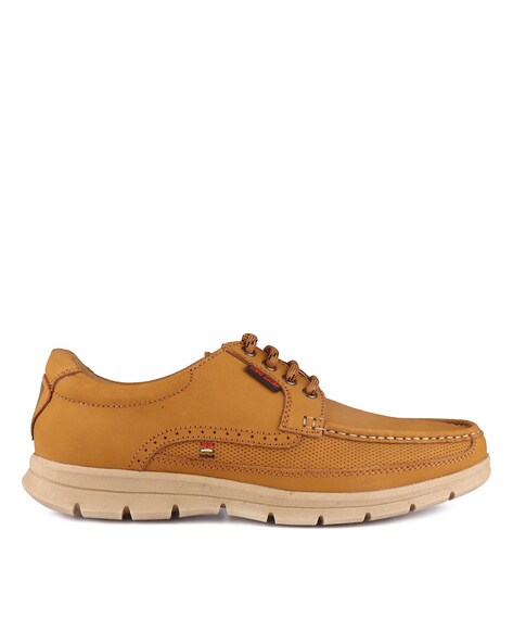 Low-Top Casual Shoes with Lace Fastening