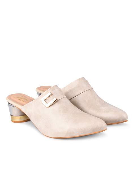 Cream best sale suede sandals