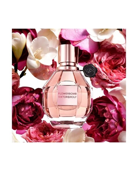 Viktor and rolf discount flowerbomb smells like