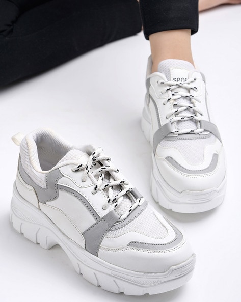 Details 185+ sneakers for women latest