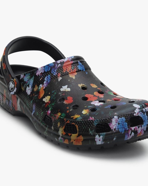 Crocs discount flower print