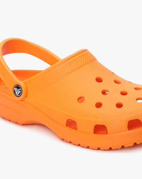 Mens shop orange crocs